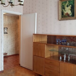 Продажа 1-комн квартиры на вторичном рынке улица Максимова,  д. 6