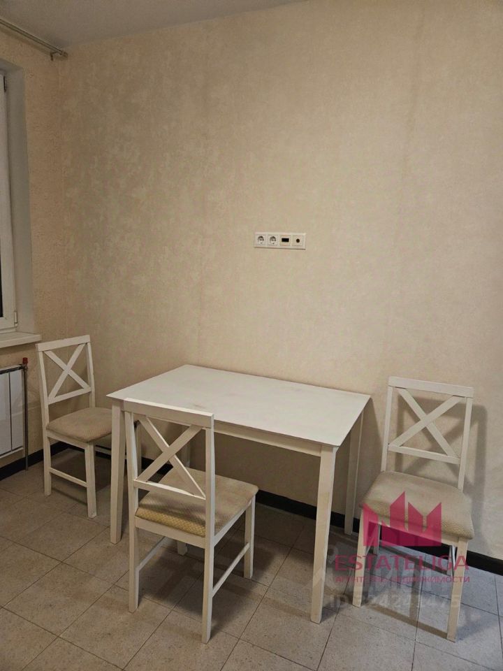 Аренда 1-комн квартиры на вторичном рынке Одинцово, улица Сколковская, 3Б