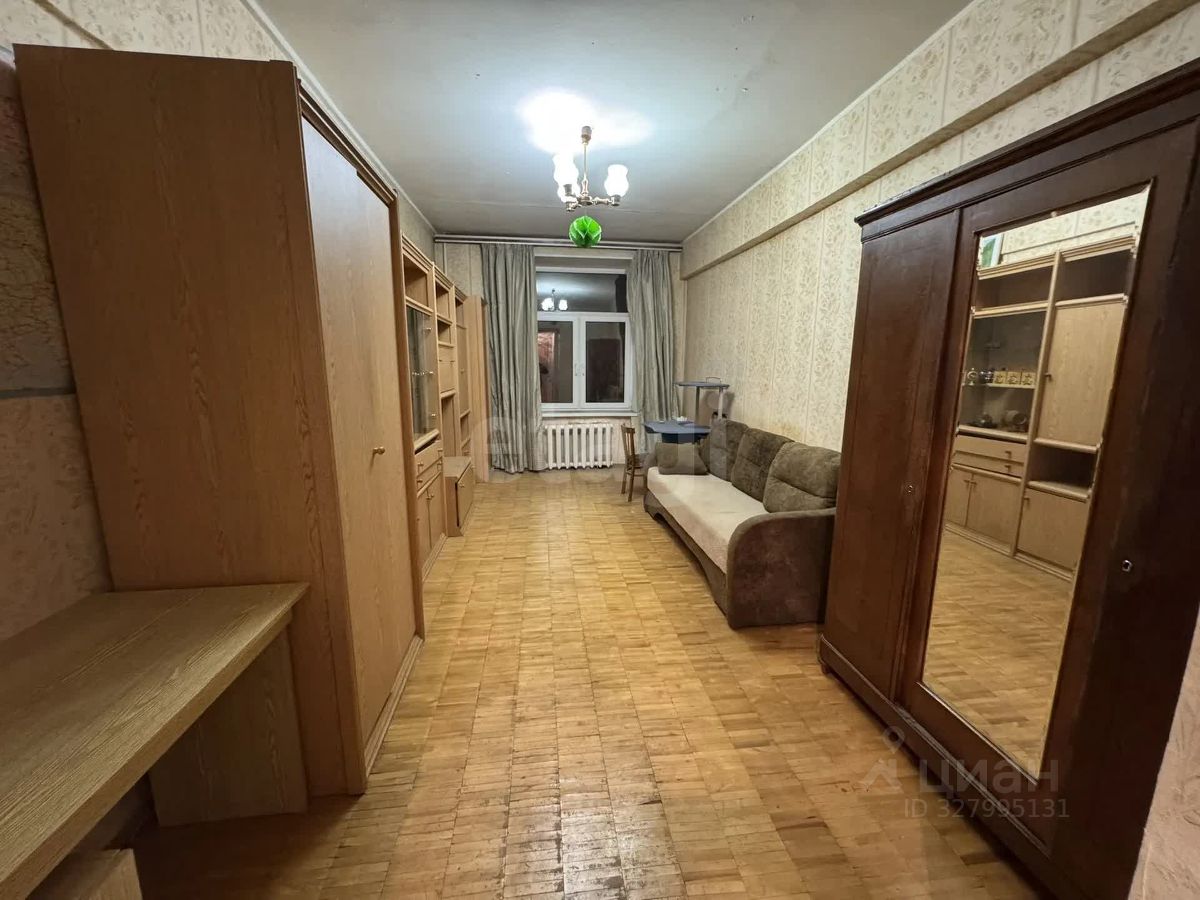 Продажа 3-комн квартиры на вторичном рынке улица Маршала Рыбалко, 12К1