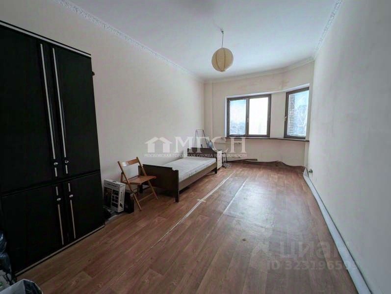 Продажа 3-комн квартиры на вторичном рынке улица Гарибальди, 36