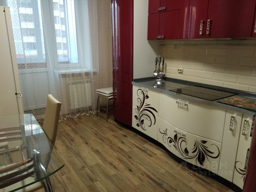 Аренда 2-комн квартиры на вторичном рынке Реутов, Юбилейный проспект, 33