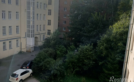 Продажа 2-комн квартиры на вторичном рынке ул Колпинская,  д. 15