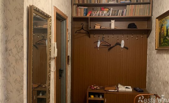 Продажа 4-комн квартиры на вторичном рынке улица Черняховского,  д. 6