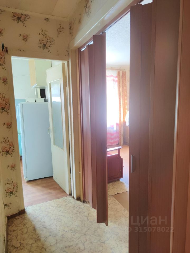 Продажа 2-комн квартиры на вторичном рынке д. Тарасково, улица Комсомольская, 27