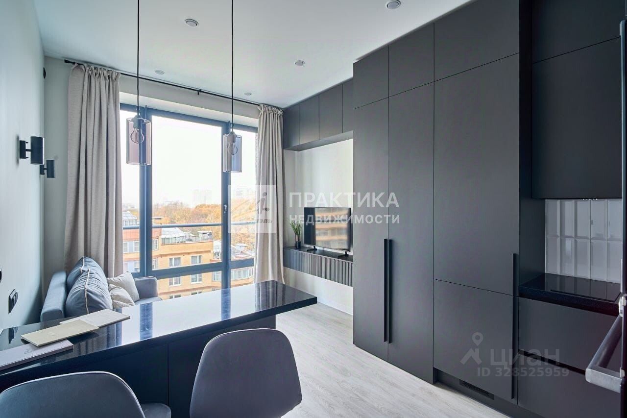 Продажа студии улица Академика Челомея, 1А