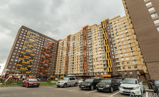 Продажа 2-комн квартиры на вторичном рынке Клязьма-Старбеево, улица Академика Грушина,  д. 8