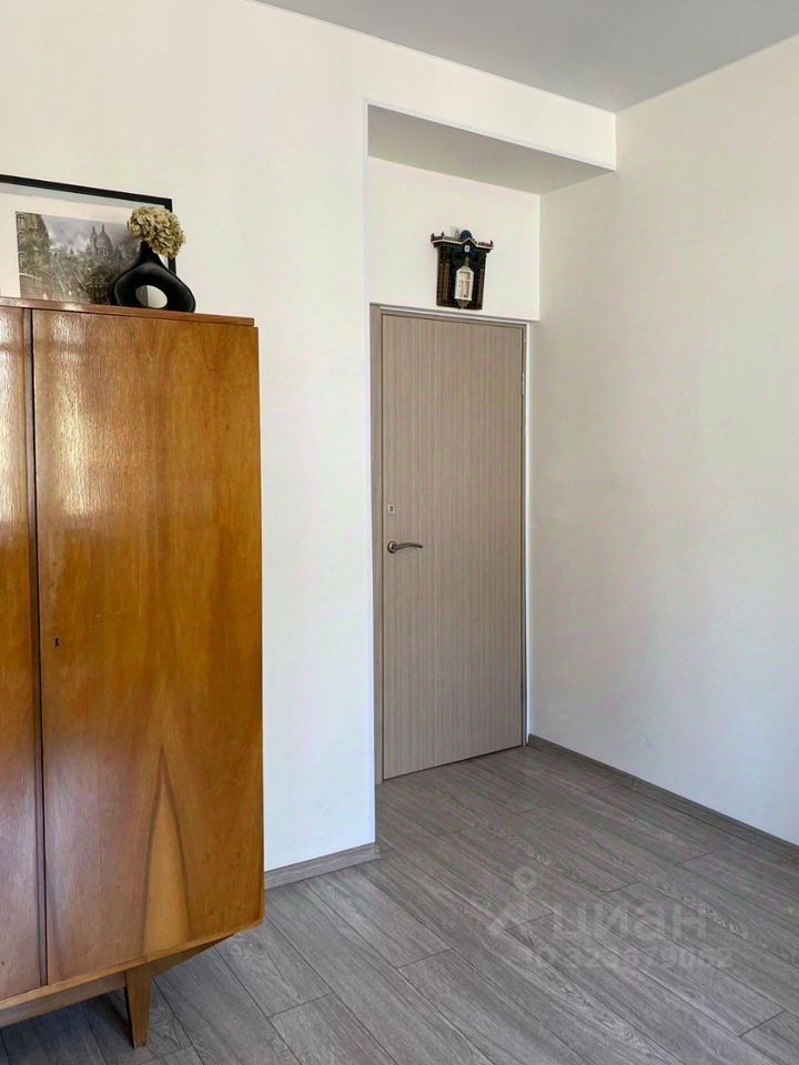 Продажа 3-комн квартиры на вторичном рынке Каменноостровский проспект, 22