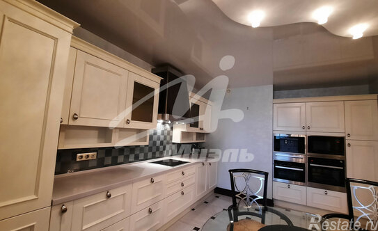 Аренда 3-комн квартиры на вторичном рынке Челюскинская улица,  д. 13