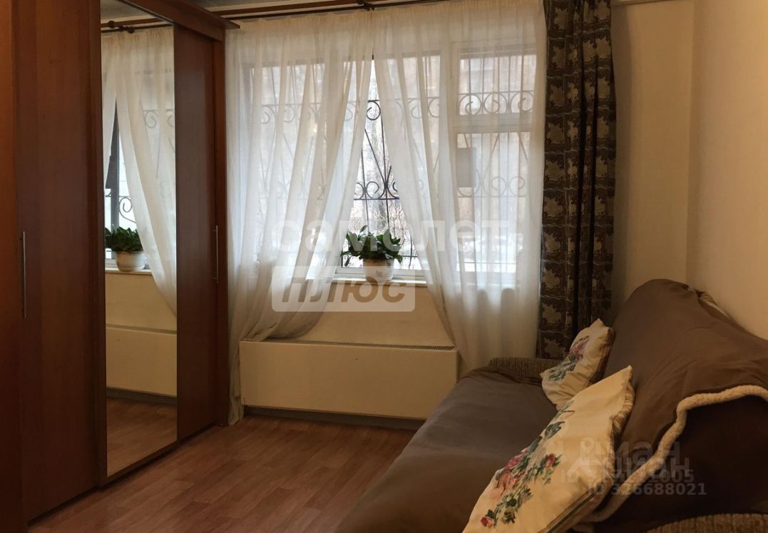 Продажа 3-комн квартиры на вторичном рынке 13-я Парковая улица, 26