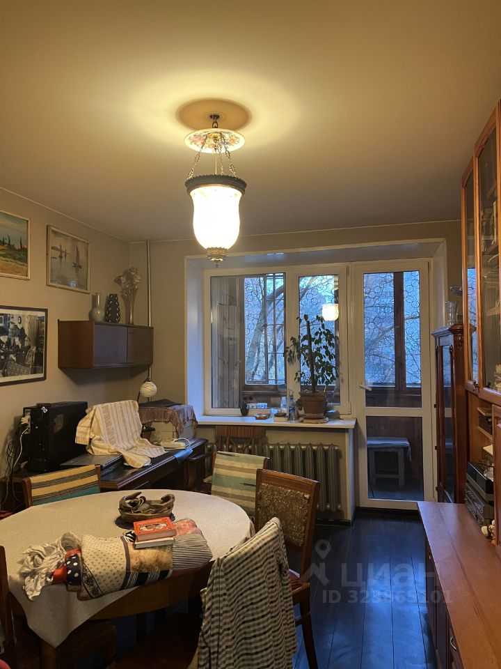 Продажа 1-комн квартиры на вторичном рынке Ярославская улица, 1/9