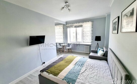 Продажа 1-комн квартиры на вторичном рынке улица Ефремова,  д. 20