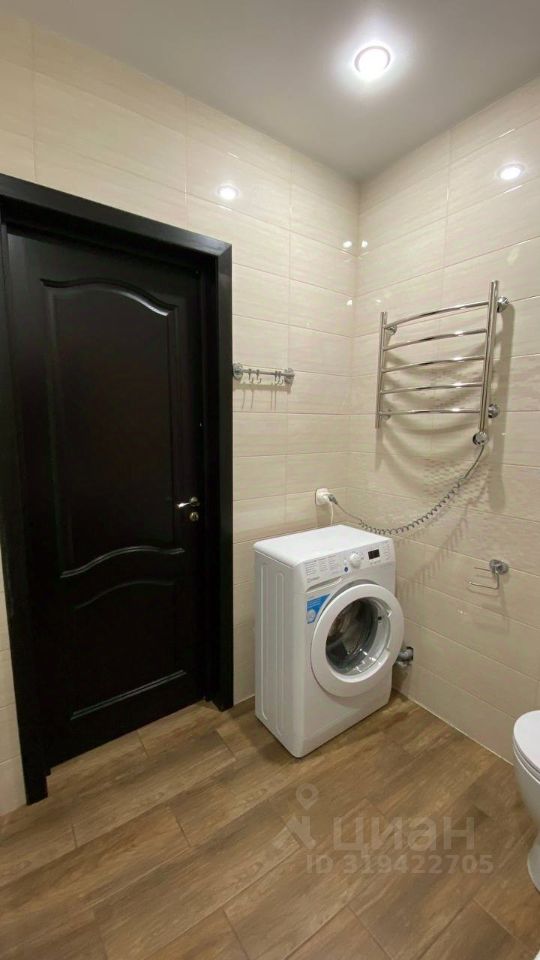 Продажа 3-комн квартиры на вторичном рынке Производственная улица, 12к1