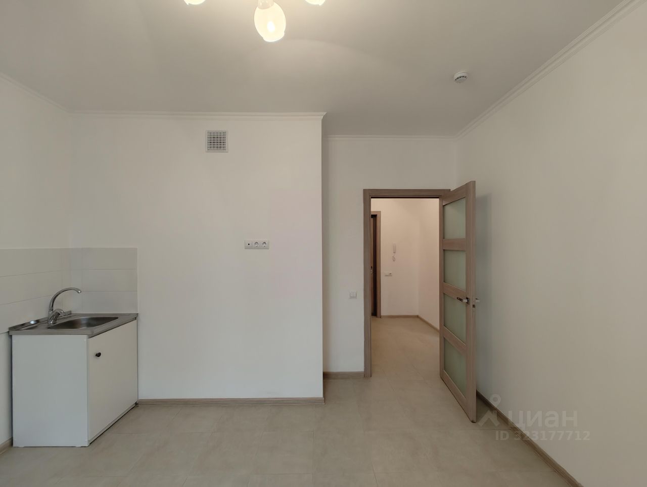 Продажа 1-комн квартиры на вторичном рынке Балаклавский проспект, 17