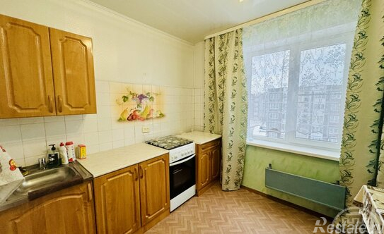 Продажа 1-комн квартиры на вторичном рынке Ретюнь, , Ретюнь, ул Центральная,  д. 11