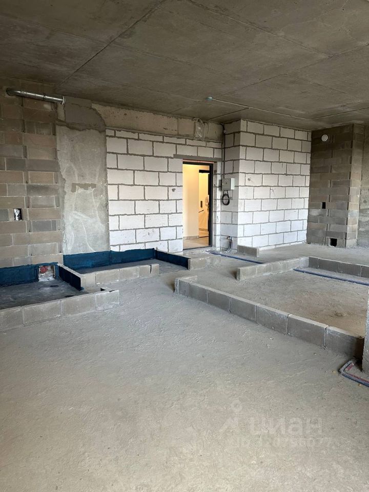 Продажа 3-комн квартиры на вторичном рынке улица Петра Алексеева, 14