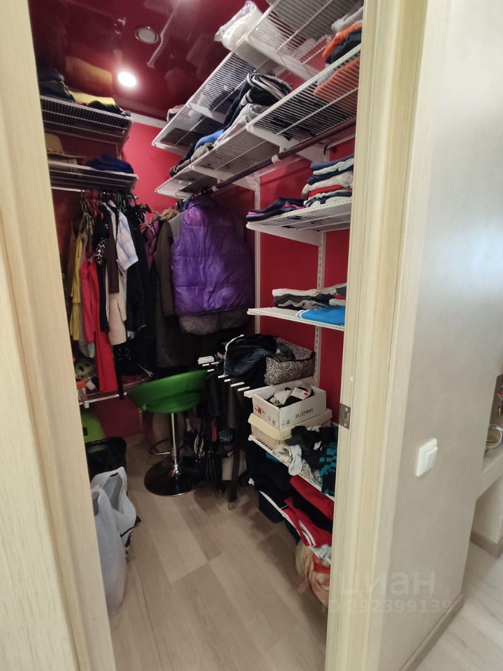 Продажа 2-комн квартиры на вторичном рынке пос. Парголово, Заречная улица, 19к1