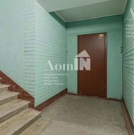 Продажа 2-комн квартиры на вторичном рынке Новаторов б-р