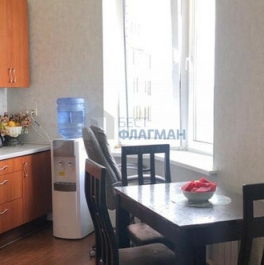 Продажа 2-комн квартиры на вторичном рынке Янтарный, Кольцевая улица,  д. 3 к2