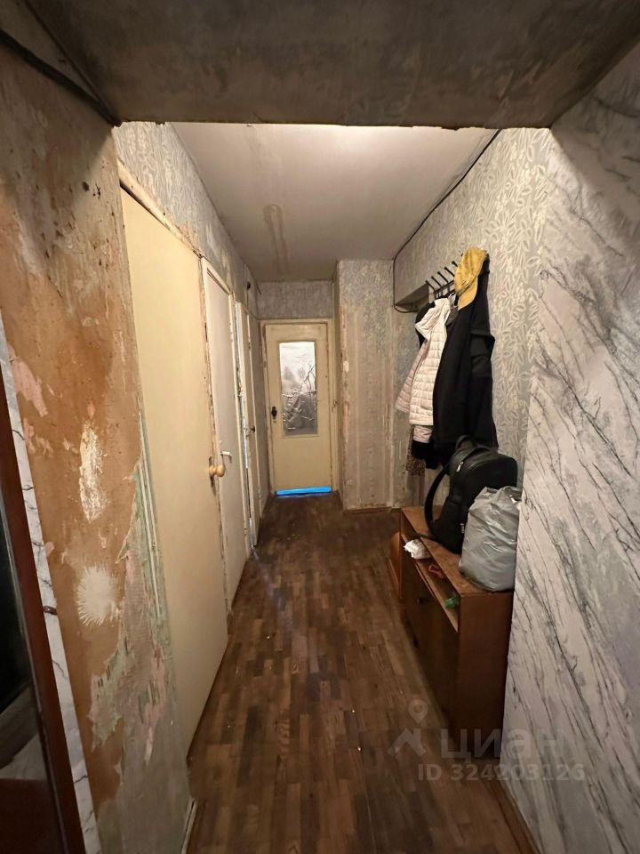 Продажа 3-комн квартиры на вторичном рынке Будапештская улица, 17К2