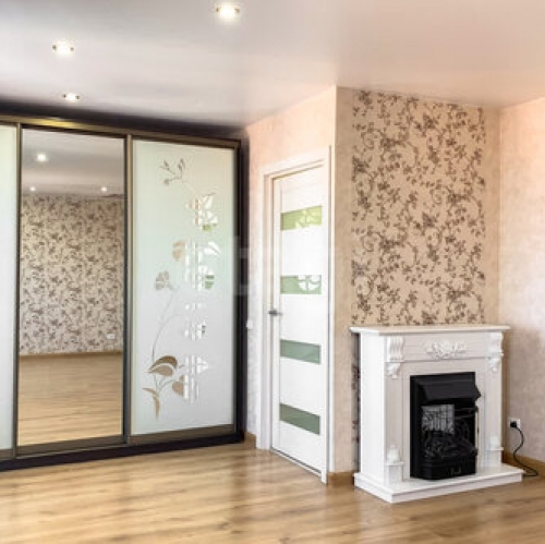 3-комн квартира Кириши г, Нефтехимиков ул,  д. 45