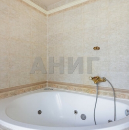 Продажа 4-комн квартиры на вторичном рынке Бакунинская улица,  д. 23/41