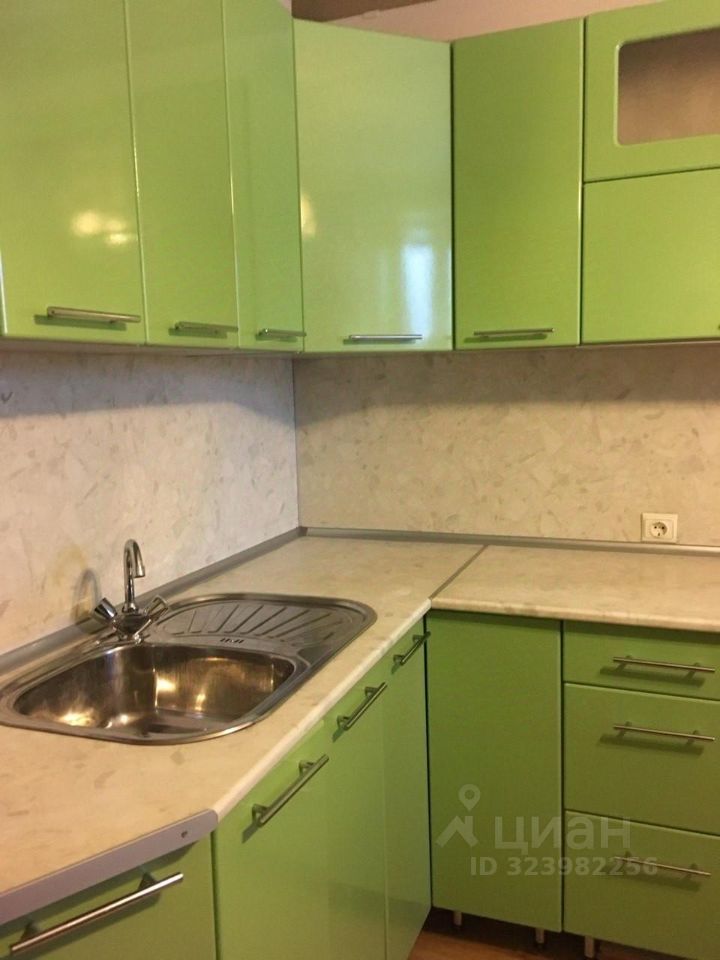 Аренда 1-комн квартиры на вторичном рынке Мебельная улица, 47к1