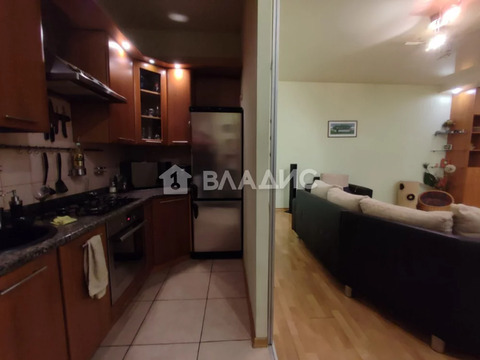 3-комн квартира Старо-Петергофский пр-кт.,  д. 15