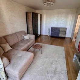 Продажа 2-комн квартиры на вторичном рынке улица Сайкина,  д. 19
