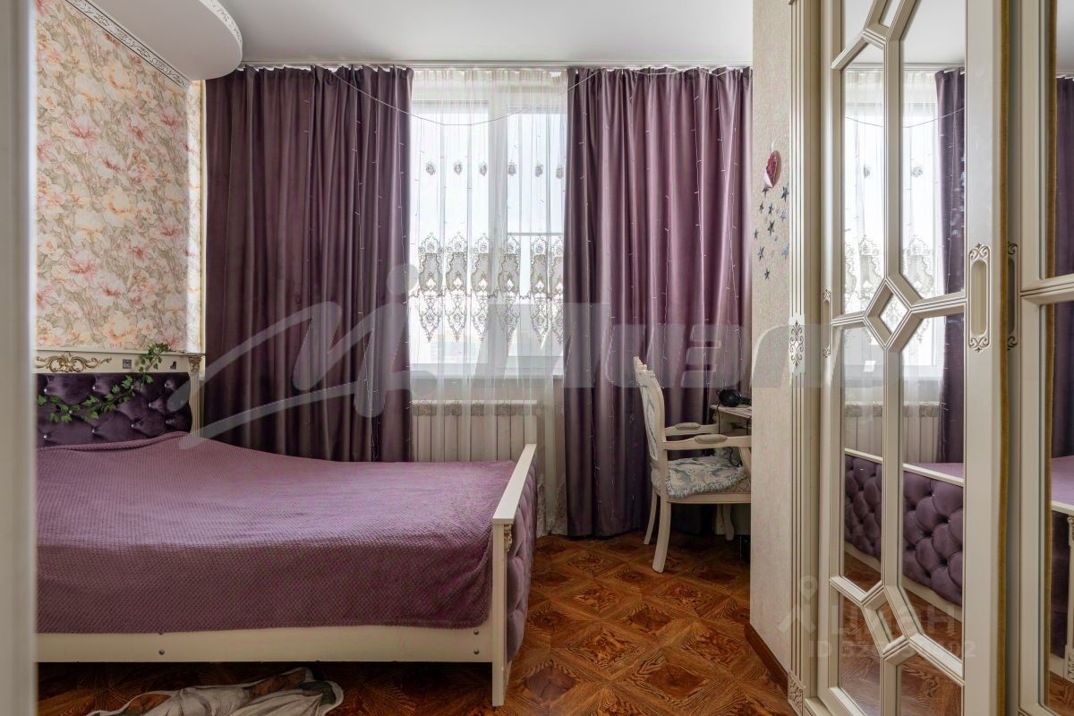 Продажа 4-комн квартиры на вторичном рынке Реутов, Комсомольская улица, 21к1