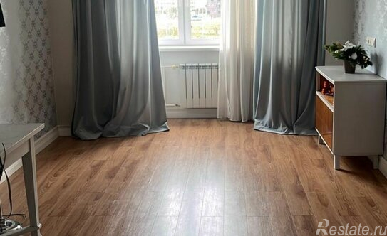 Продажа 2-комн квартиры на вторичном рынке Радужная улица,  д. 2