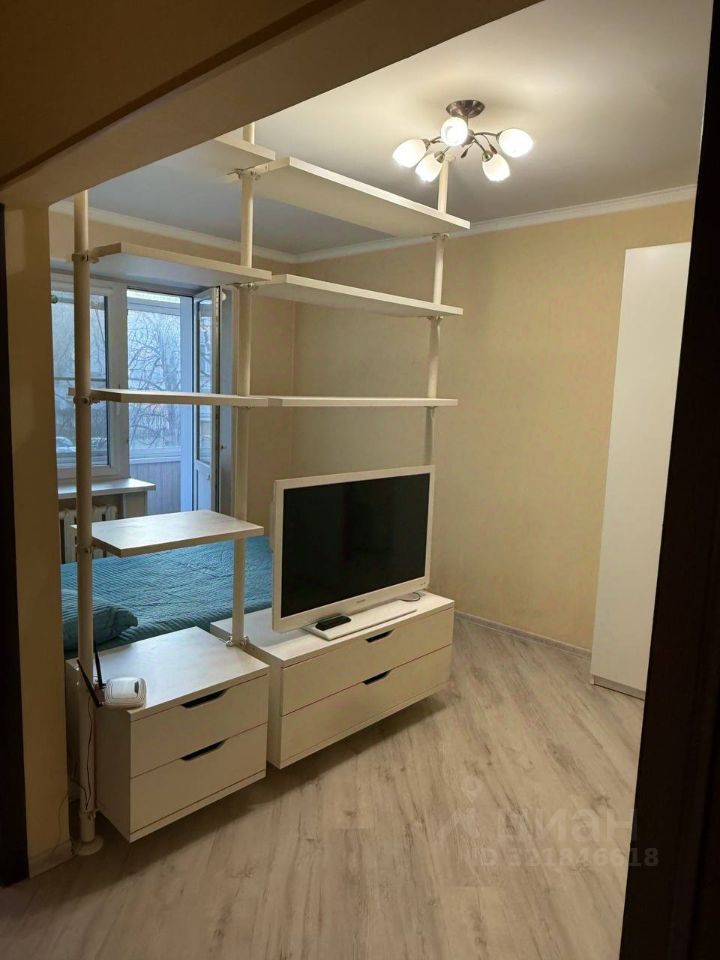 Продажа 1-комн квартиры на вторичном рынке улица Заморенова, 5С1