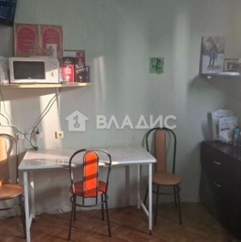 Продажа 1-комн квартиры на вторичном рынке Октябрьский пгт, 60 лет Победы ул,  д. 3