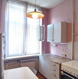 Продажа 2-комн квартиры на вторичном рынке ул Зверинецкая,  д. 34