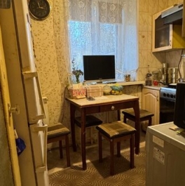 Продажа 3-комн квартиры на вторичном рынке Серпухов, улица Ворошилова,  д. 111