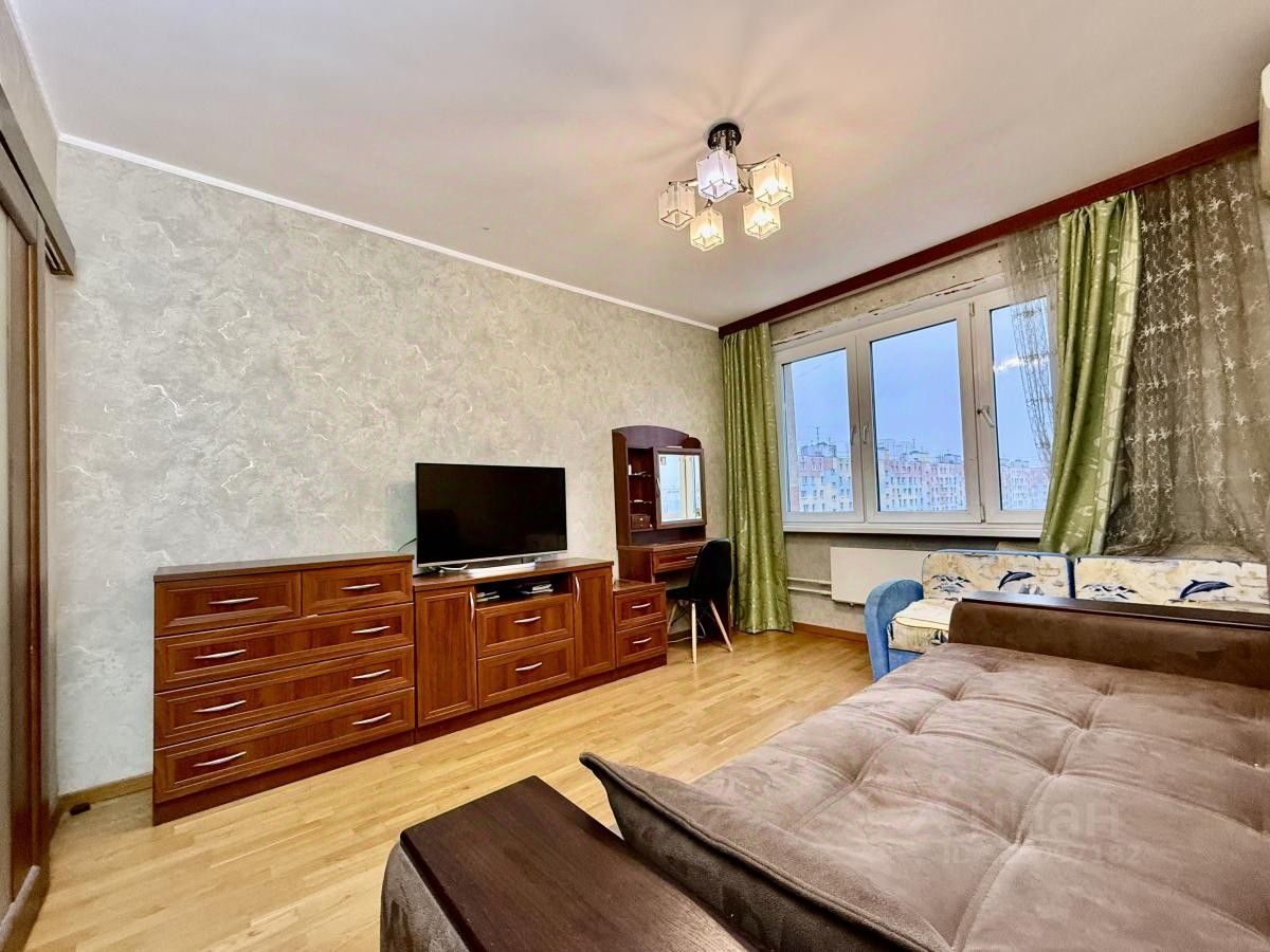 Продажа комнаты Абрамцевская улица, 1