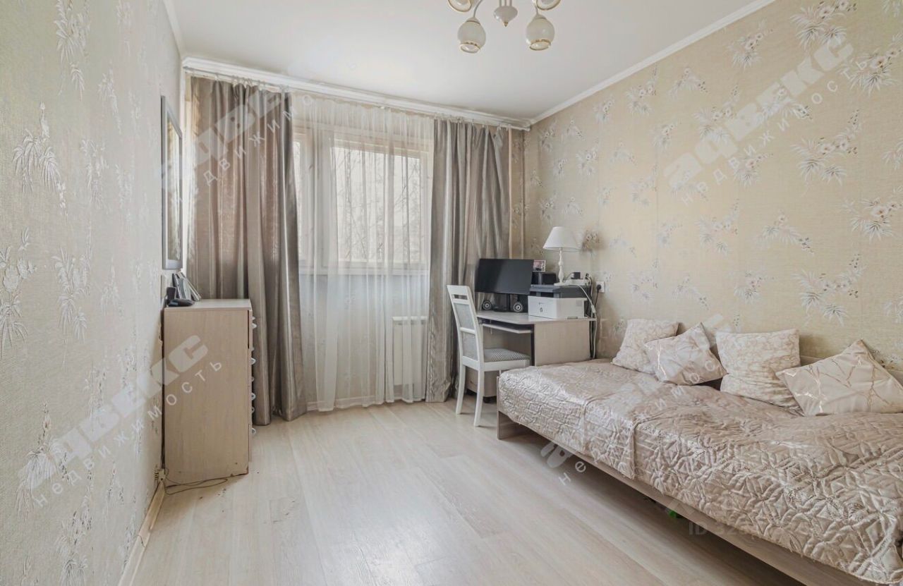 Продажа 3-комн квартиры на вторичном рынке аллея Поликарпова, 3к1