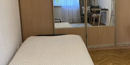 1-комн квартира Изумрудная улица, 32