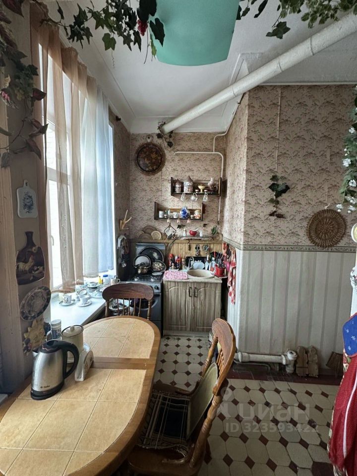 Продажа 4-комн квартиры на вторичном рынке переулок 1-й Коптельский,  д. 9с1