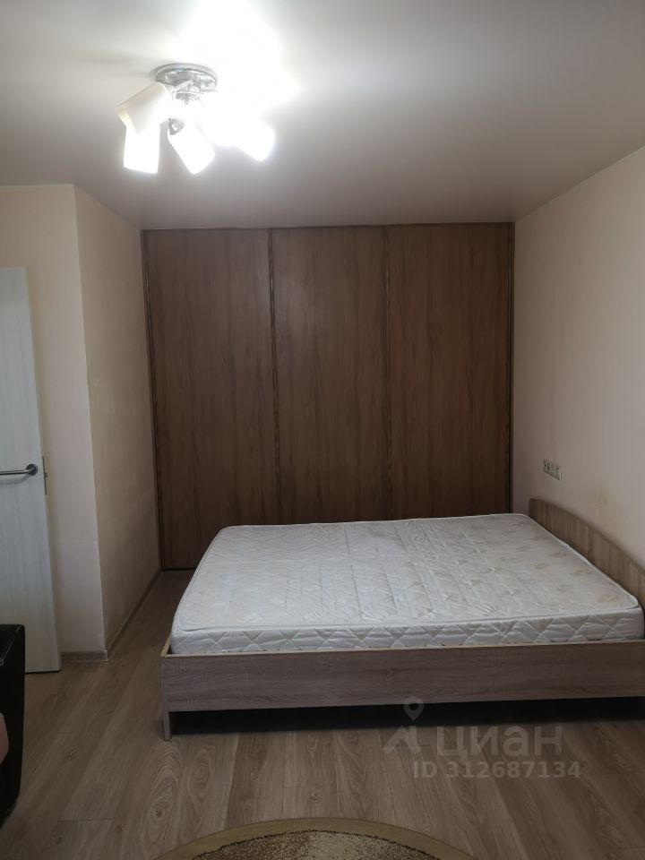 Аренда 1-комн квартиры на вторичном рынке улица Яблочкова, 35А