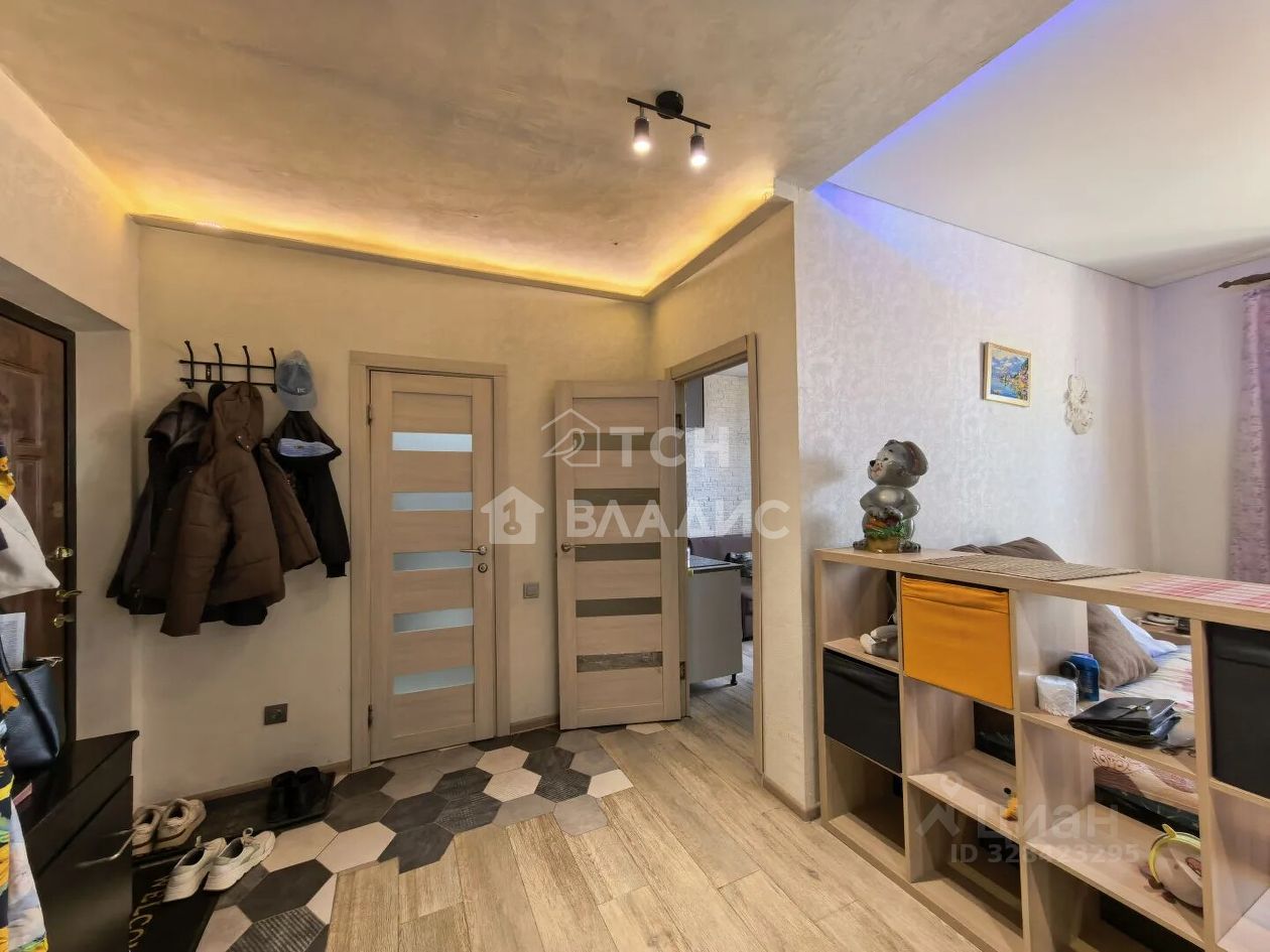 Продажа 1-комн квартиры на вторичном рынке Свердловский пгт, улица Молодежная, 1