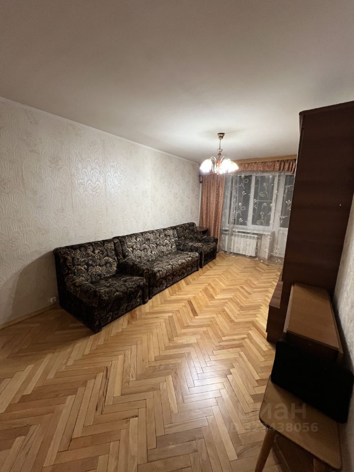 Аренда 3-комн квартиры на вторичном рынке Байкальская улица, 26/10