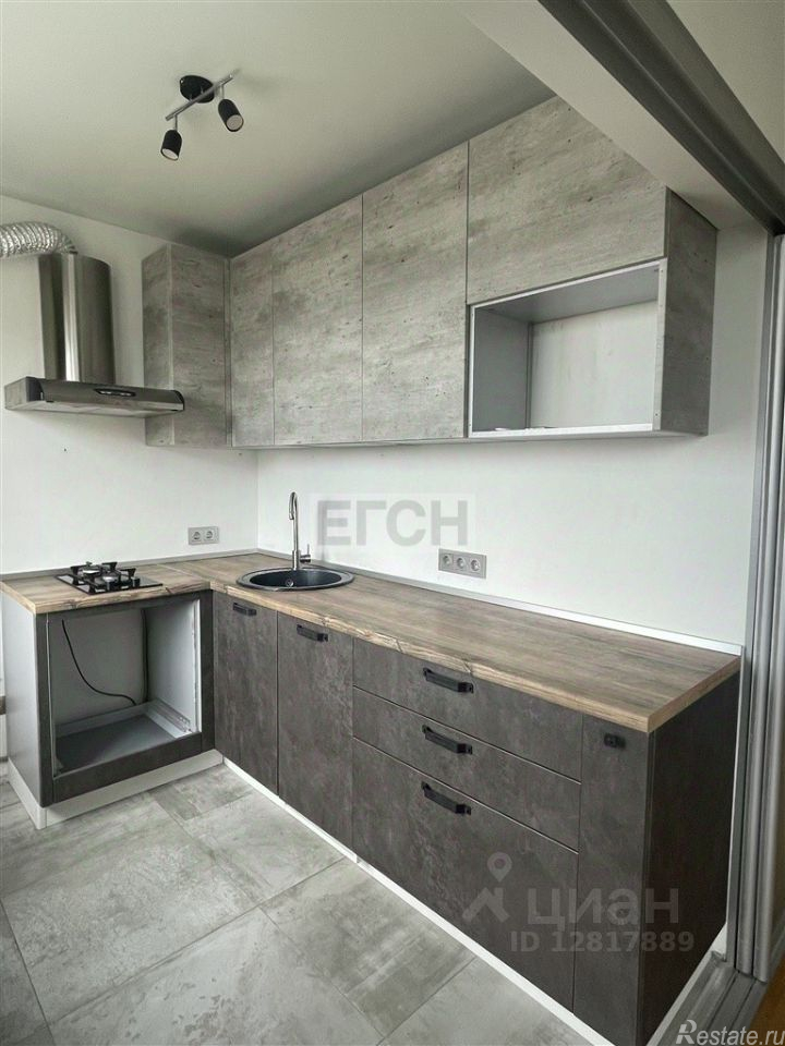 Продажа 2-комн квартиры на вторичном рынке Кирпичный 1-й пер,  д. 26