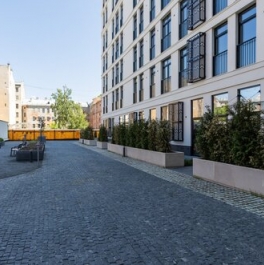 Продажа 4-комн квартиры на вторичном рынке 20-я линия,  д. 3