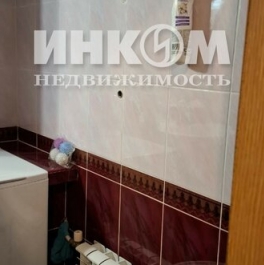 Продажа 3-комн квартиры на вторичном рынке Вёшки, Северная улица,  д. 4