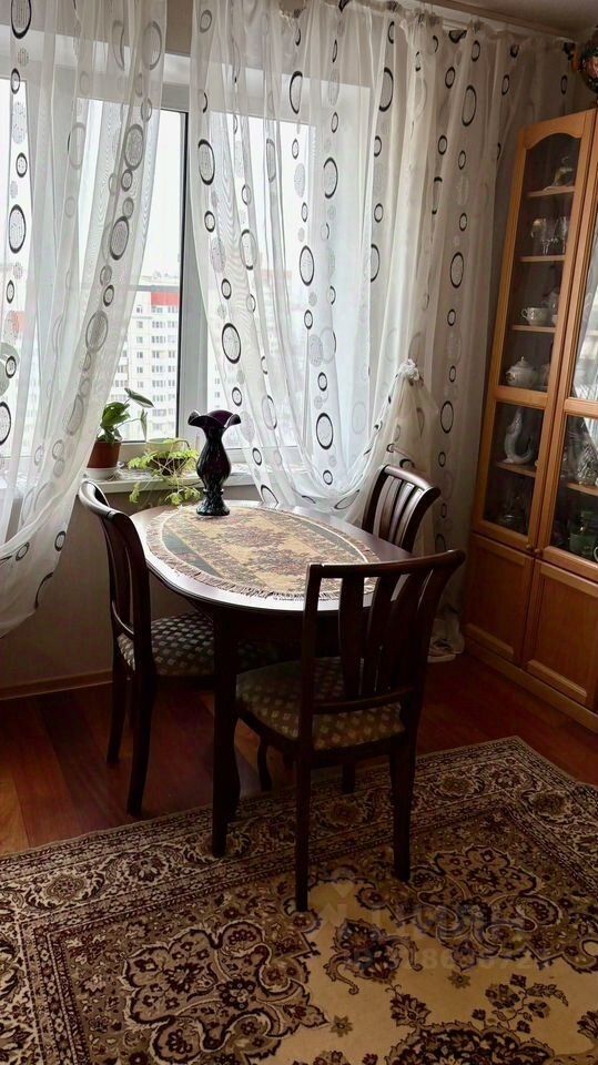 Продажа 3-комн квартиры на вторичном рынке улица Хошимина, 5к1