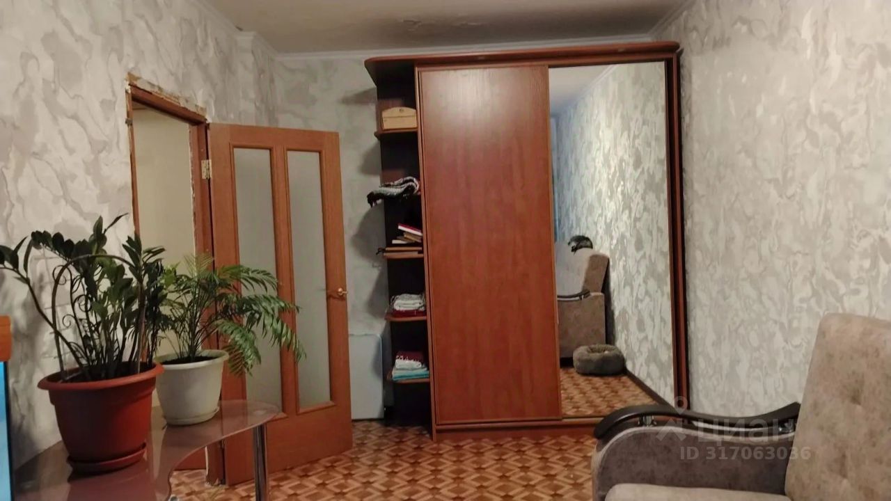 Продажа 2-комн квартиры на вторичном рынке пос. Углово, 40