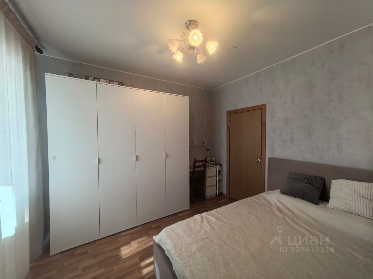 Продажа 4-комн квартиры на вторичном рынке улица Доблести, 17к2