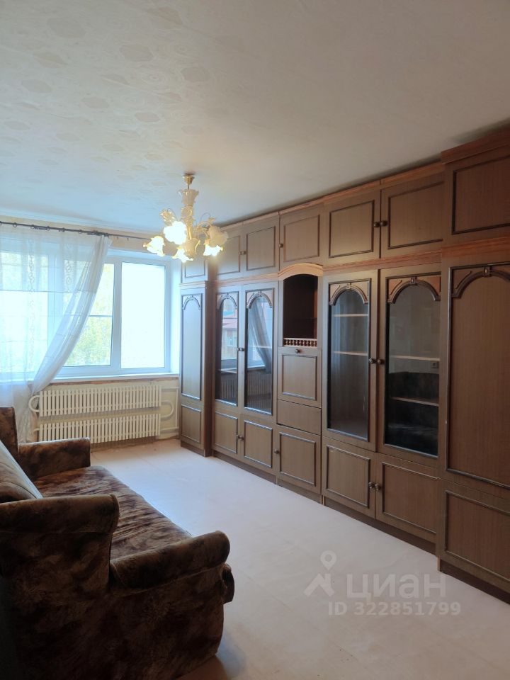 Продажа 3-комн квартиры на вторичном рынке Центральный мкр, улица Корнеева, 40А