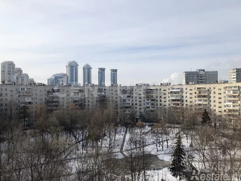 Продажа 2-комн квартиры на вторичном рынке ул. Довженко,  д. 6