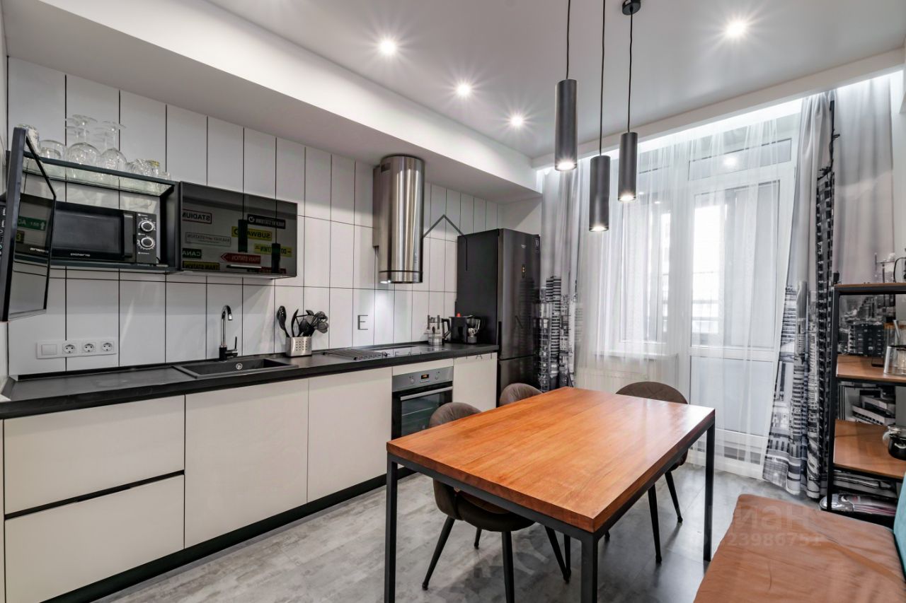 Аренда 2-комн квартиры на вторичном рынке улица Парфеновская, 9к1